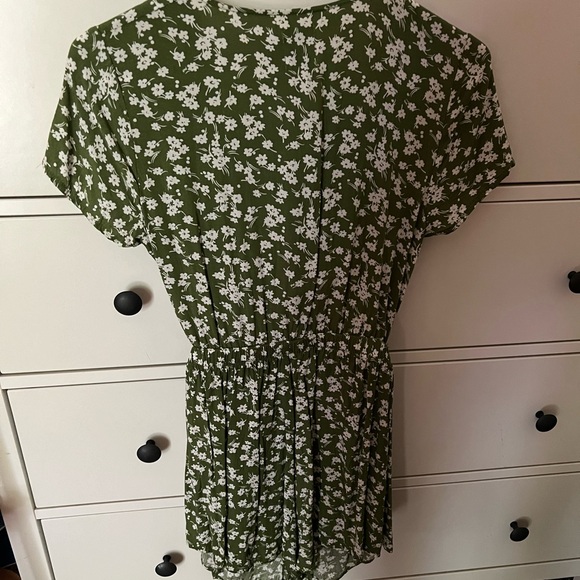 Princess Polly Ragnar Tie Front Romper Green Floral Women's Size 4 - Picture 13 of 13